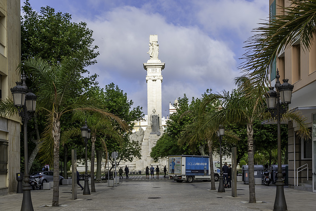 Plaza de España y Monumento a las Cortes