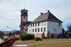 Kirchturm der Michaelskirche in Soufflenheim