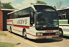 Lacey’s Coaches D325 ACK at RAF Mildenhall – 27 May 1995 (267-13A)
