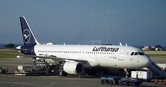 Lufthansa A320-200 "Detmold" am Flughafen Rhodos