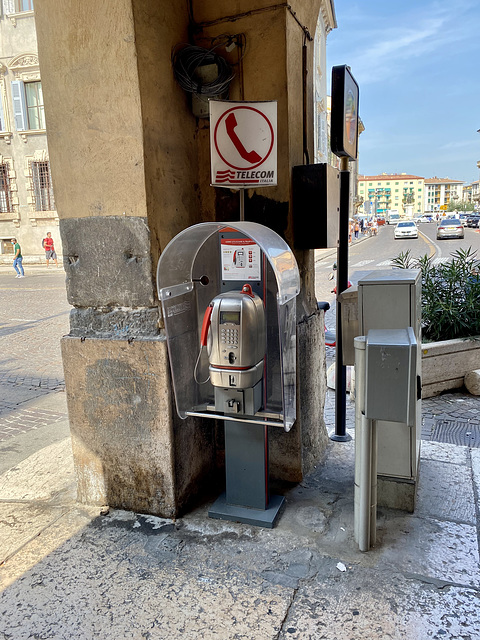Verona 2021 – Telephone