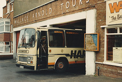 Hardwick’s Services PNW 332W in Scarborough – 21 Aug 1987 (55-17)