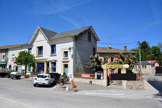 Rochechouart 2017 – Bar Hotel Restaurant La Meteorite