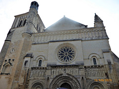 Eglise SAINT-MEDARD à THOUARS Deux-Sèvres 2/3