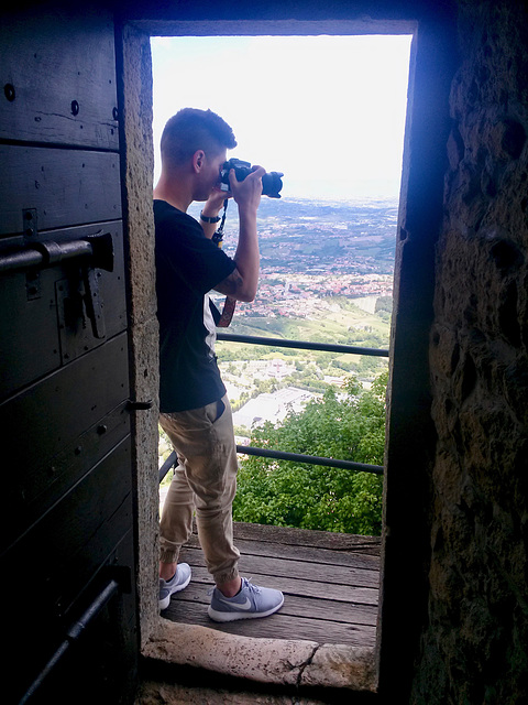 San Marino 2017 – Taking a picture for a group