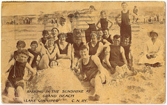MN1060 GRAND BEACH - BASKING IN THE SUNSHINE