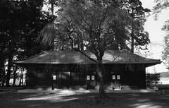 Building in a shrine precinct