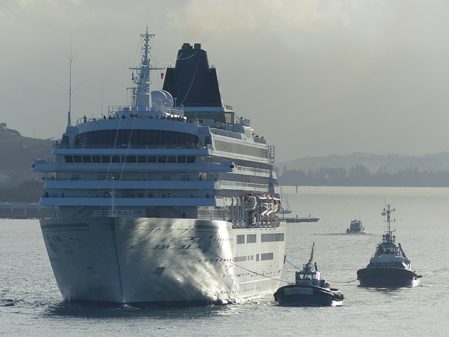 Asuka II arriving at Auckland (2) - 20 February 2015
