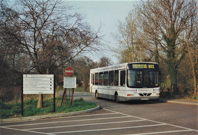 Universitybus P668 PNM at Wall Hall UH Campus – 21 Mar 1997 (349-6A)