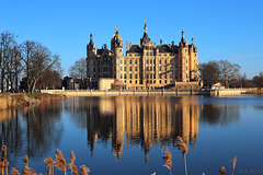 Schwerin,  das Schloss im See