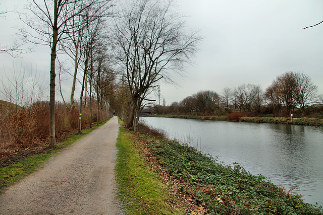Weg am Rhein-Herne-Kanal (Gelsenkirchen-Bismarck) / 30.12.2018