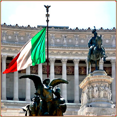 Roma : Il tricolore sventola sull'Altare della Patria