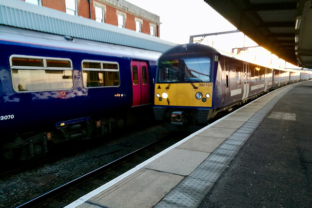 London 2018 – Train arriving at Harwich International