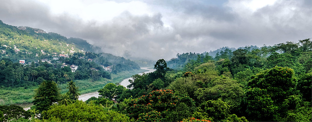 Sri Lanka tour - the fifth day, Mahaweli River flowing through Kandy
