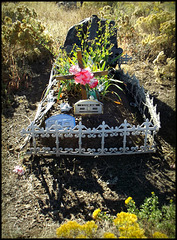Garden grave