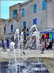 Tunisi : Splendida fontana nella Medina