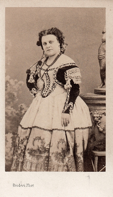 Pauline Lauters-Gueymard by Disdéri (6)