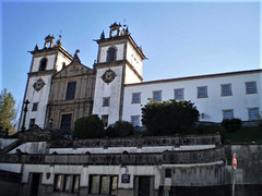 Saint Nicholas Church and Lóios Convent (16th to 17th centuries).