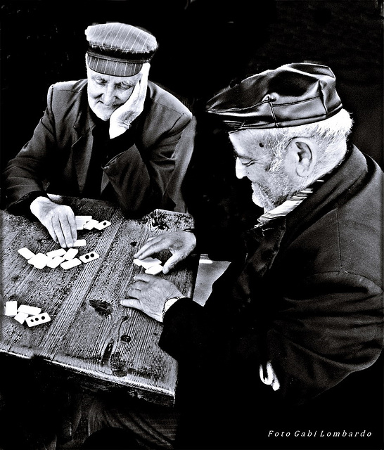 domino players (Vlora /Albania)