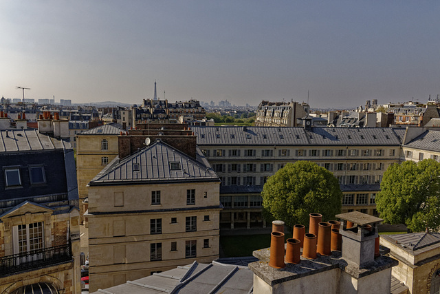 Sur les toits parisiens