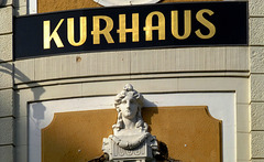 Detail der Kurhaus-Fassade