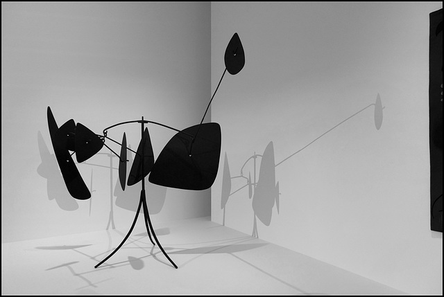 "Les boucliers" (Alexander Calder - 1944)