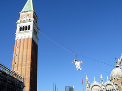 Karneval in Venedig - Der Flug des Engels