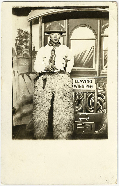 WP1887 WPG - LEAVING WINNIPEG (COWBOY)