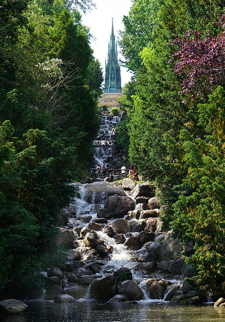 Ein Wasserfall mitten in Berlin - A waterfall in the midst of Berlin