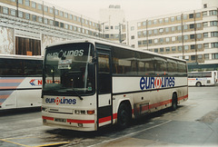 Mid Wales Travel M875 UEJ in London - 28 Jan 1996 (298-01)