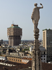 A fungus of reinforced concrete - The Velasca Tower, the first skyscraper in Milano