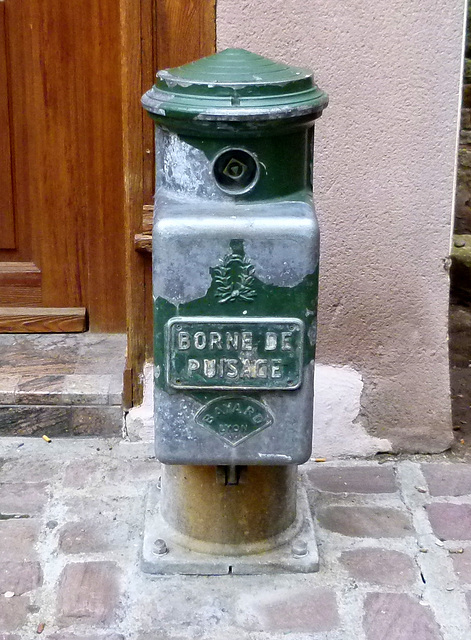 Hydrant in Grün