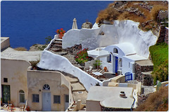 Santorini : Ecco alcune case scavate nella roccia vulcanica -