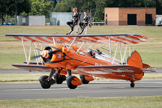 Farnborough Airshow July 2016 XPro2 Wingwalkers 4