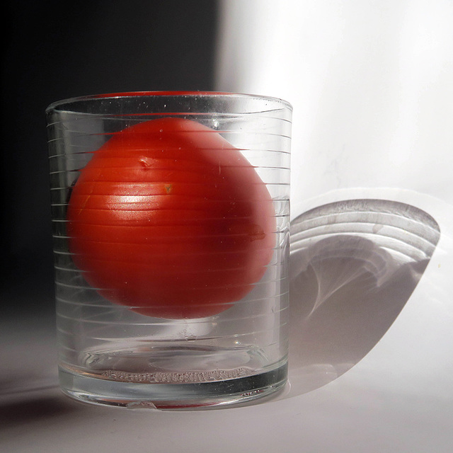 glass and tomato