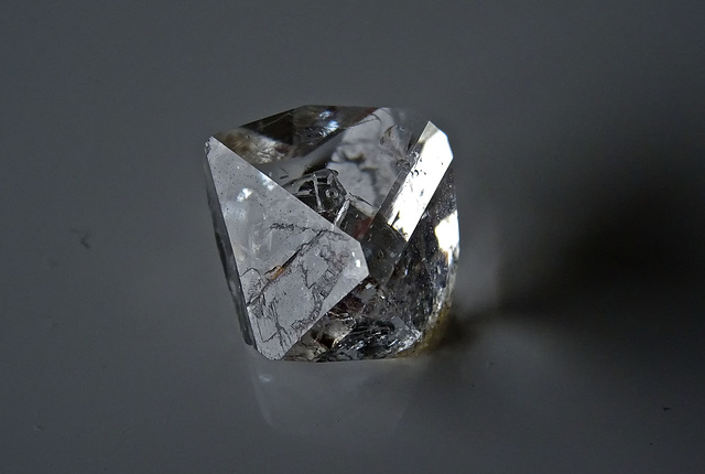 Marmaroscher Diamant ( Quarz ) / 14 mm