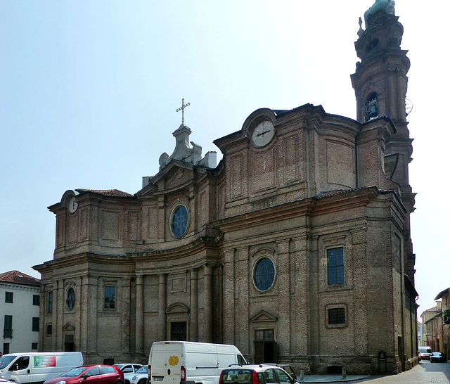 Carignano - Duomo di Carignano