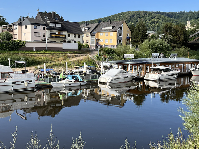 DE - Lahnstein - Boote auf der Lahn