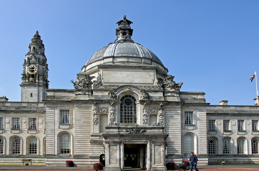 Cardiff city hall