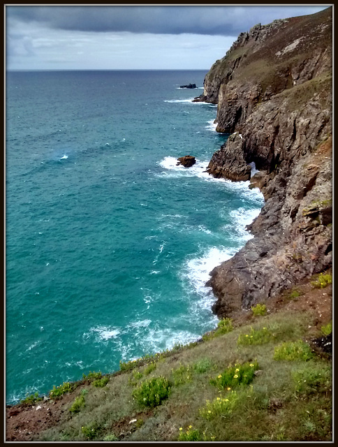 Tubby's Head, looking northwards to St Agnes' Head,