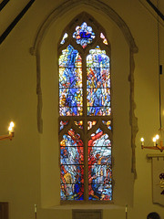 stutton church, suffolk (2) c21 glass by thomas denny 2001