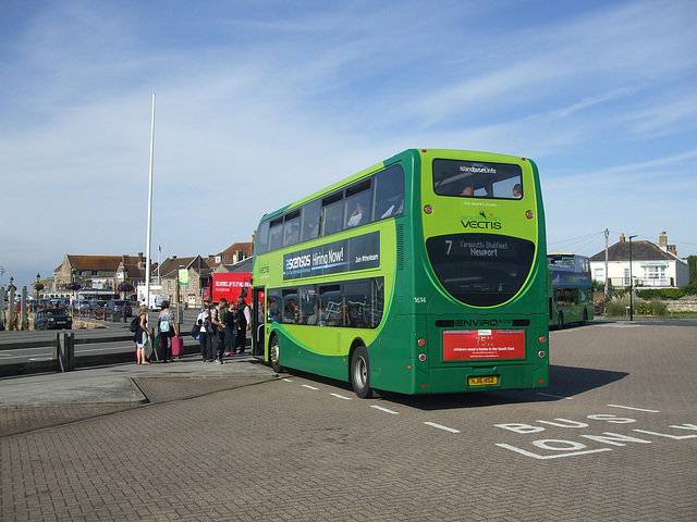 DSCF8676 Go-South Coast (Southern Vectis) 1614 (HJ16 HSD) at Yarmouth - 4 Jul 2017 DSCF8676 Go-South Coast (Southern Vectis) 1614 (HJ16 HSD) at Yarmouth - 4 Jul 2017