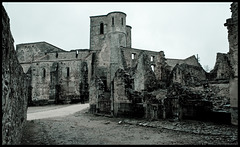 Oradour church (pale)