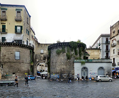 Napoli - Porta Nolana