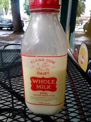 USA 2016 – McMinnville OR – Flying Cow Whole Milk