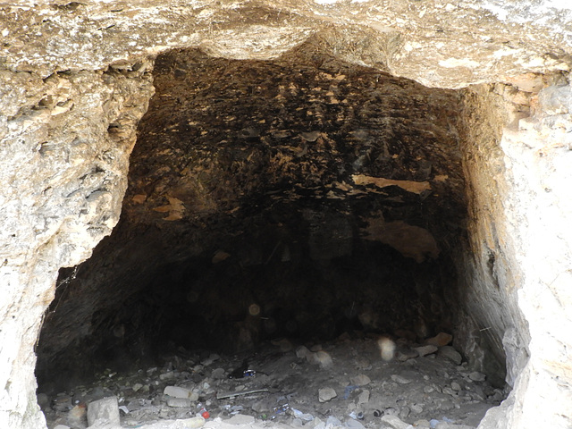 cave 433
