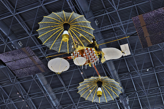 Tracking and Data Relay Satellite – Smithsonian National Air and Space Museum, Steven F. Udvar-Hazy Center, Chantilly, Virginia