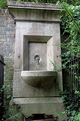 IMG 6426-001-Highgate Hill Drinking Fountain