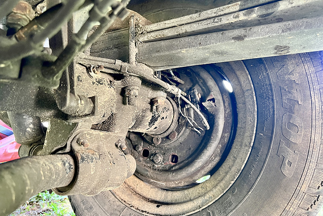 Rear axle of a Mercedes-Benz small truck