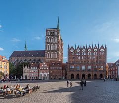 Stralsund, Rathaus und St. Nikolai (180°)